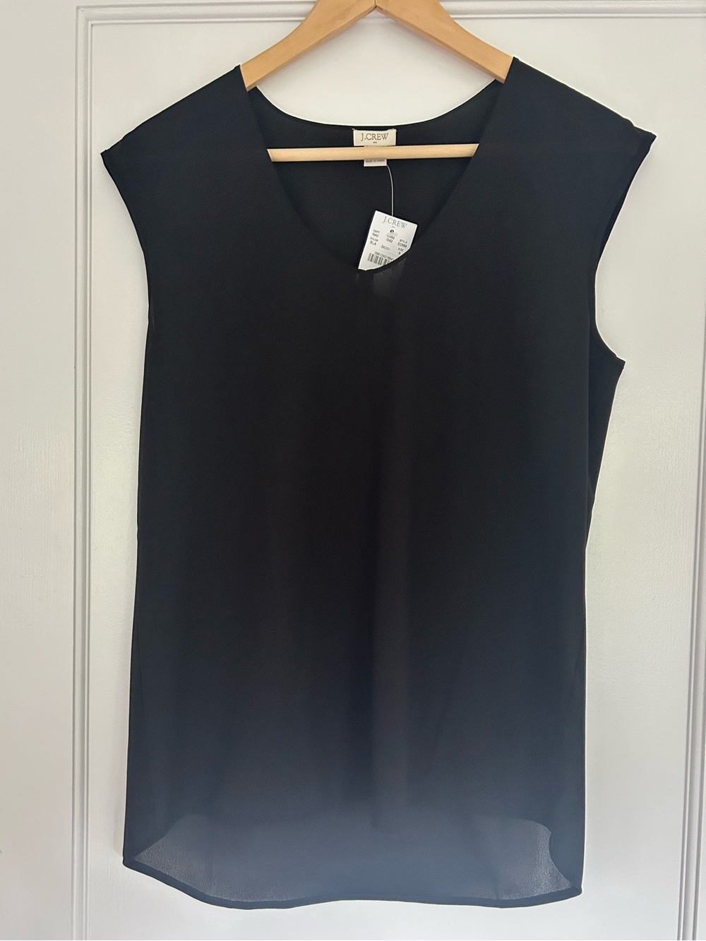 NWT JCrew Women’s Cap Sleeve Shirttail Blouse, Black, Size 6
